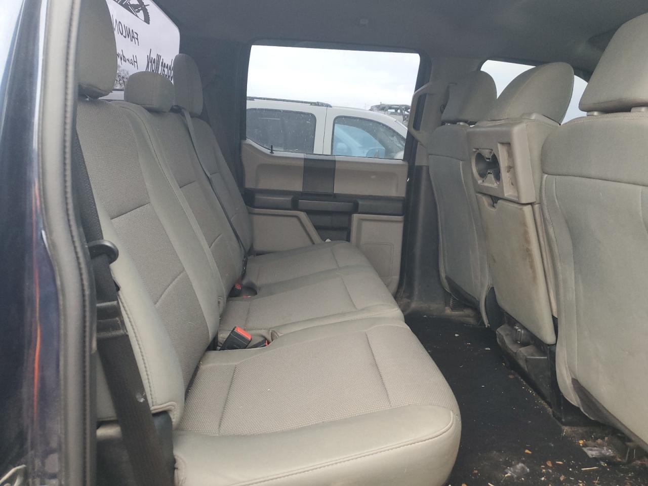 2020 Ford F250 - Image 11