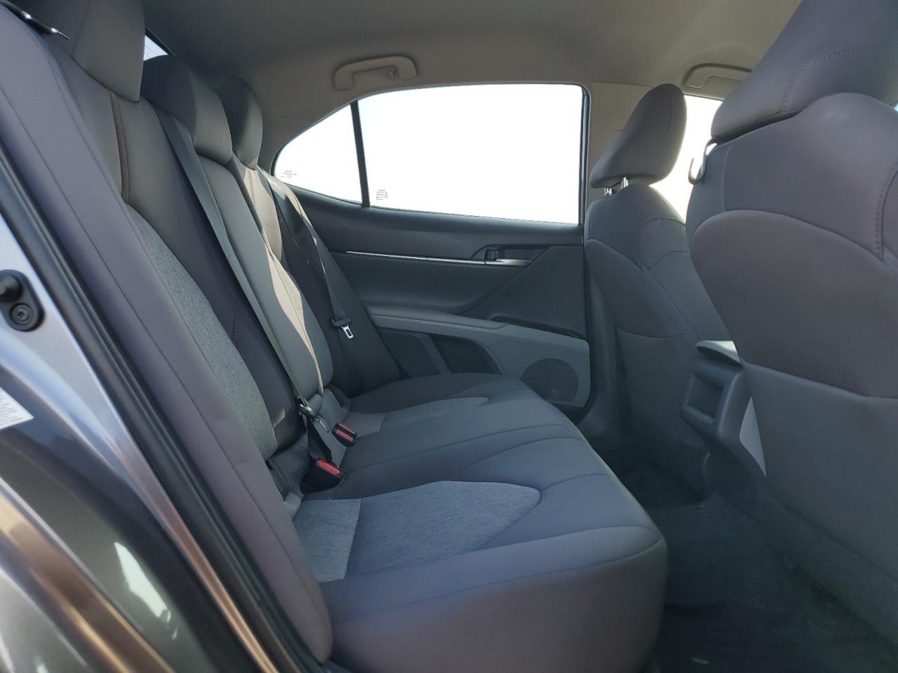 2019 Toyota Camry - Image 10