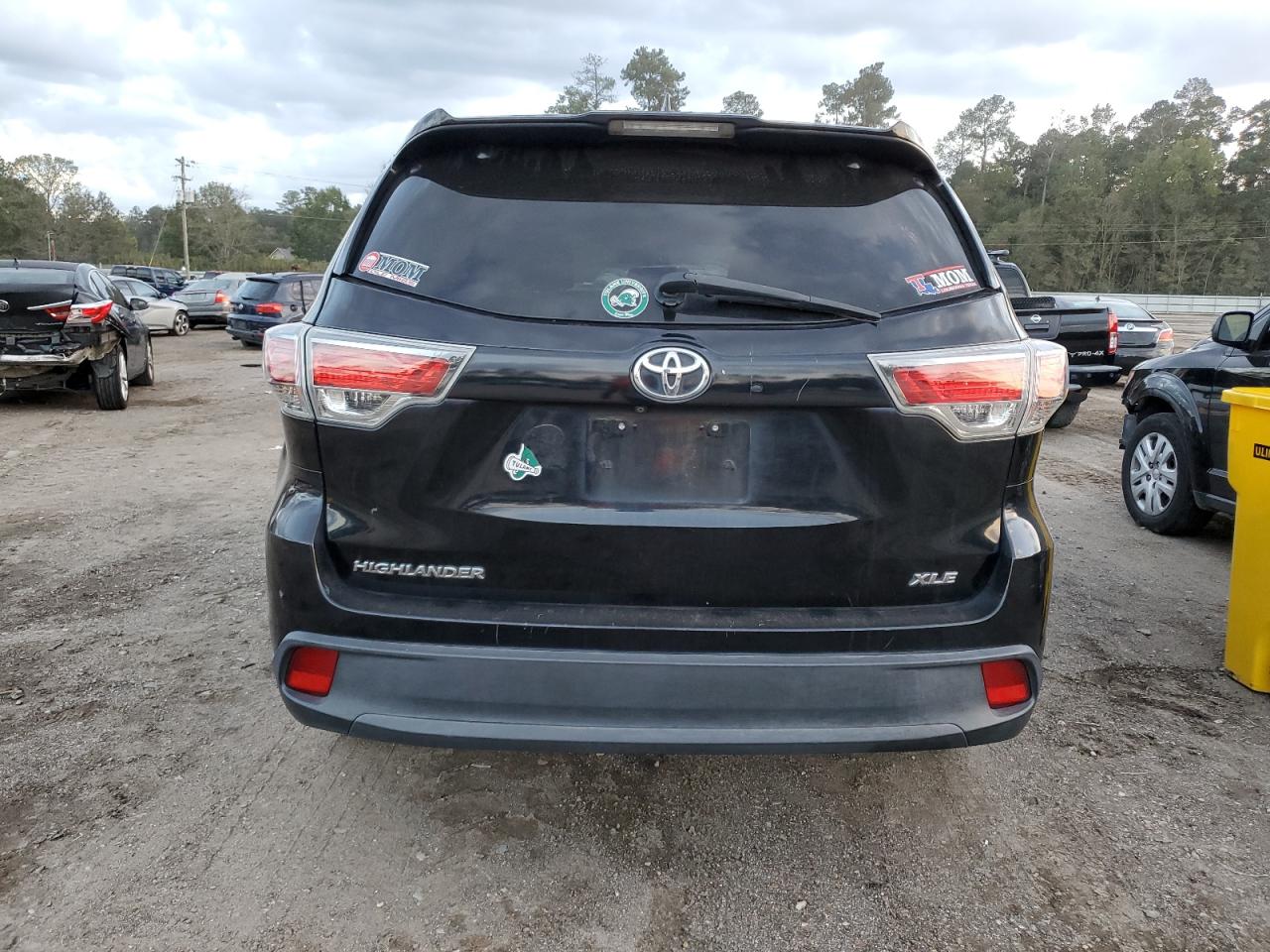 2014 Toyota Highlander Xle VIN: 5TDKKRFH0ES018863 Lot: 79144614