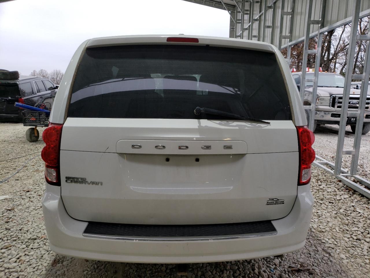 2016 Dodge Caravan - Image 6