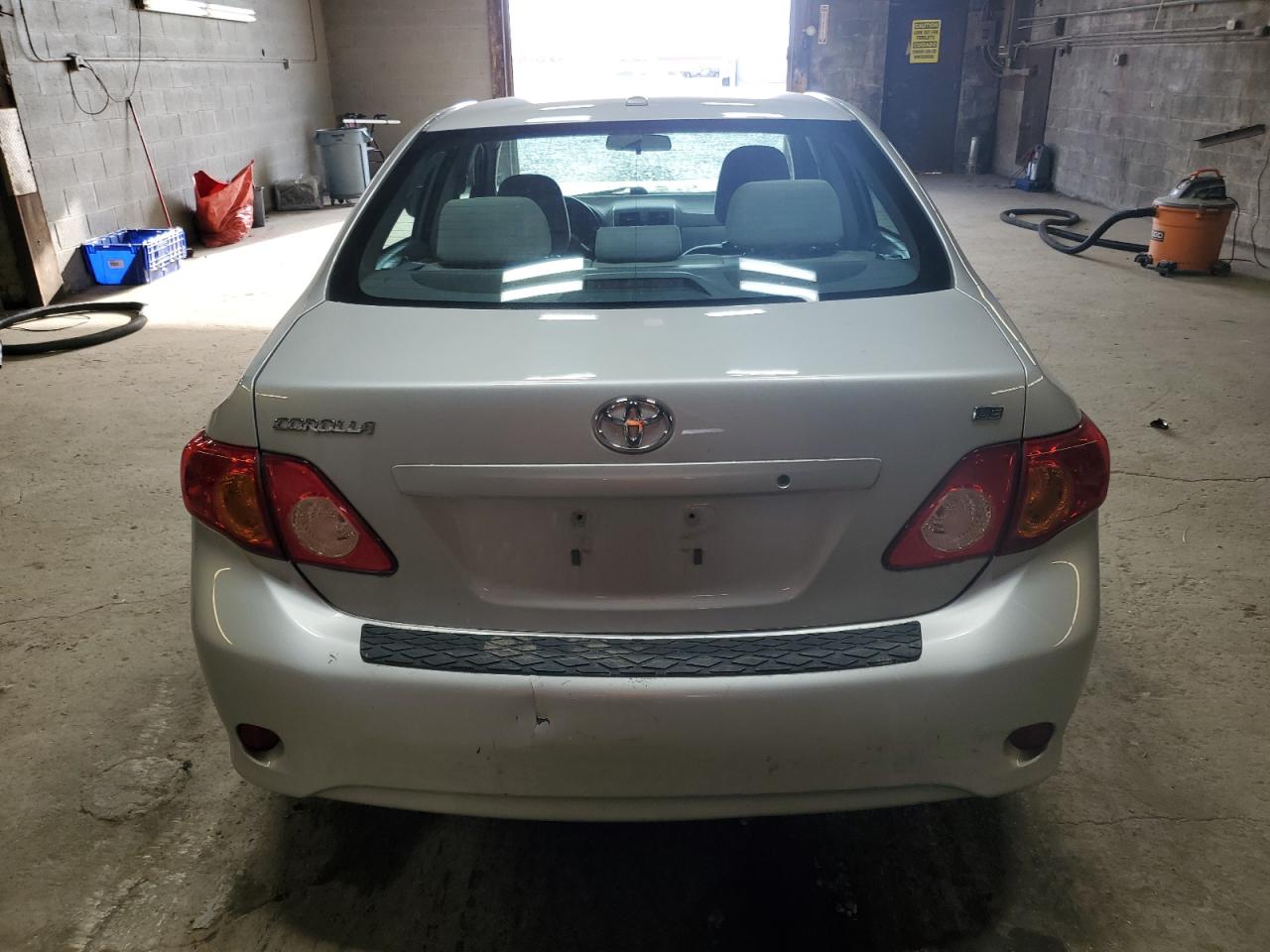 2010 Toyota Corolla - Image 6