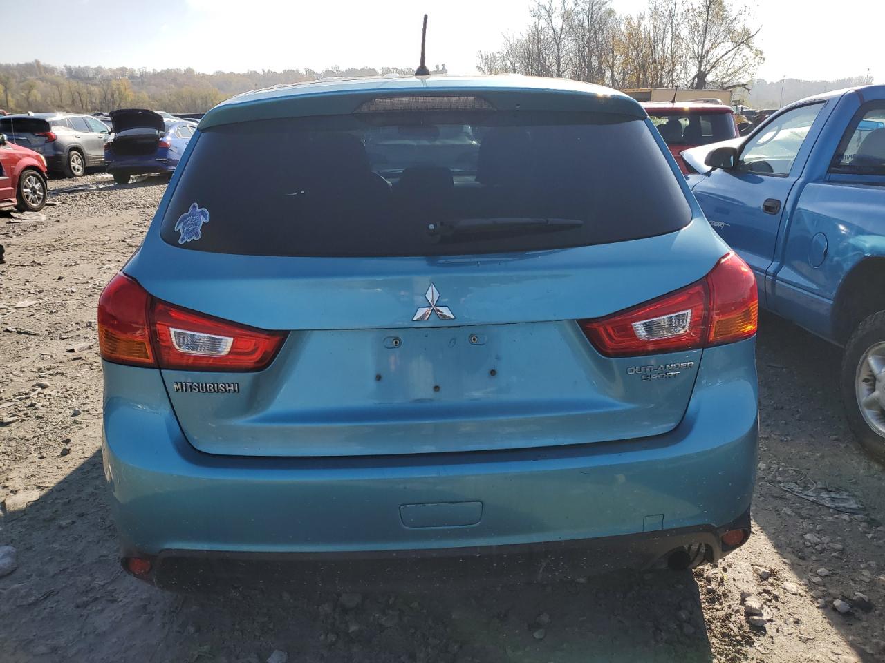 2013 Mitsubishi Outlander - Image 6