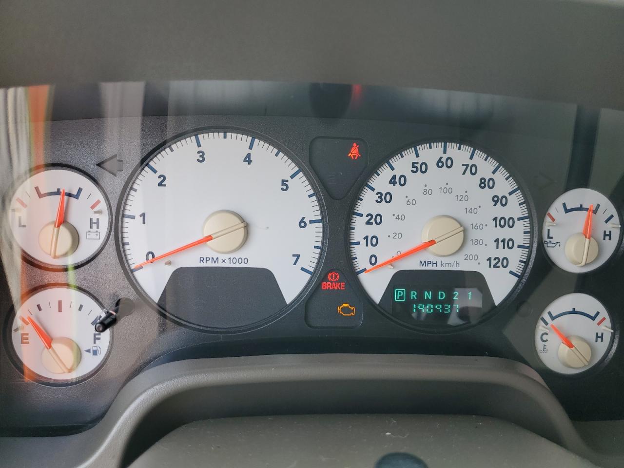 2006 Dodge RAM - Image 9