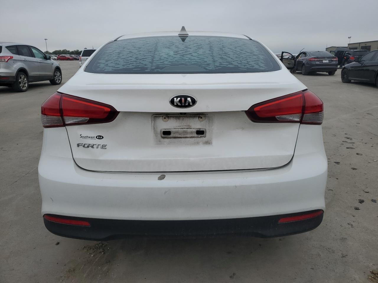 2018 Kia Forte - Image 6