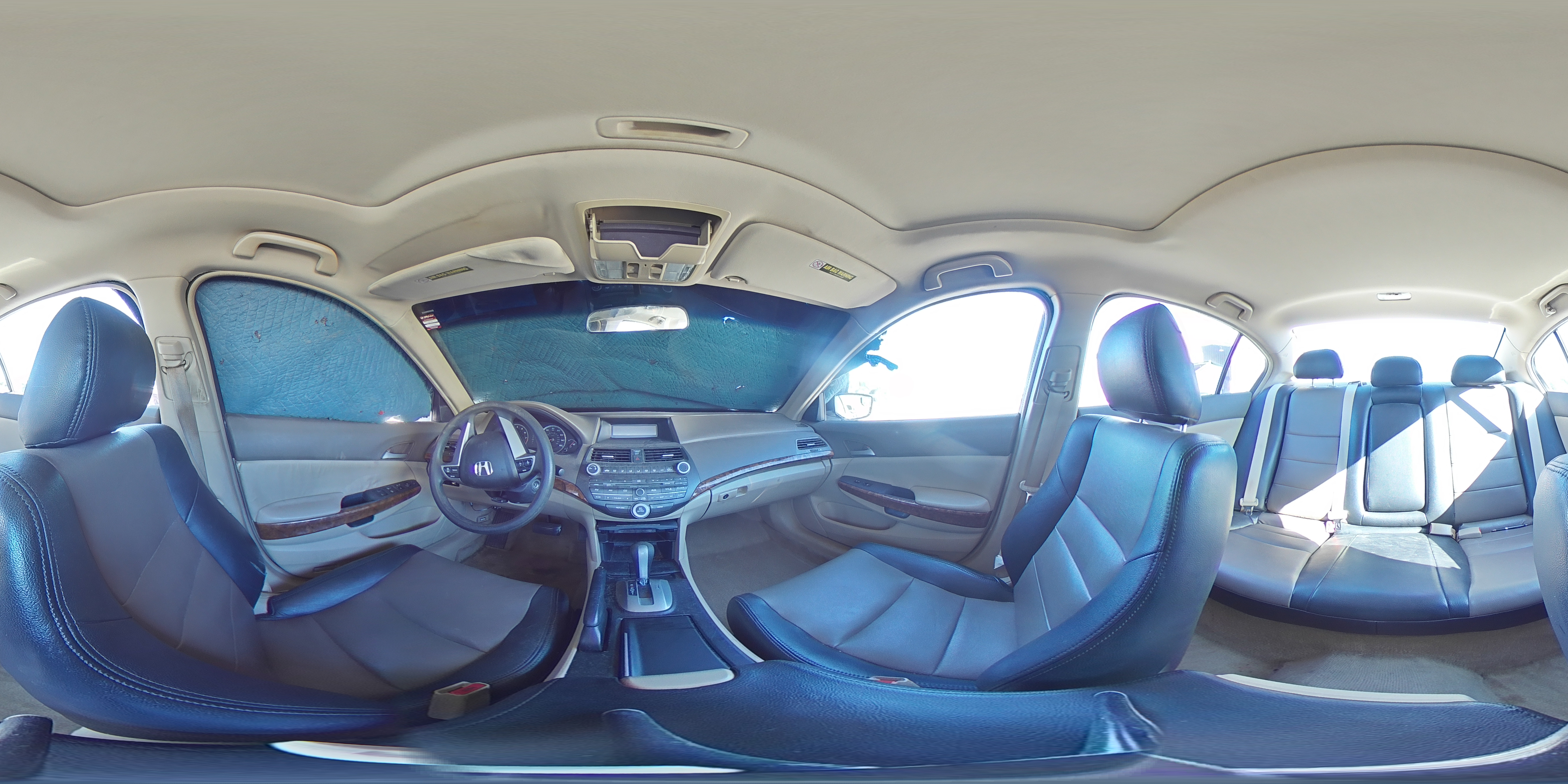 2009 Honda Accord - Image 12