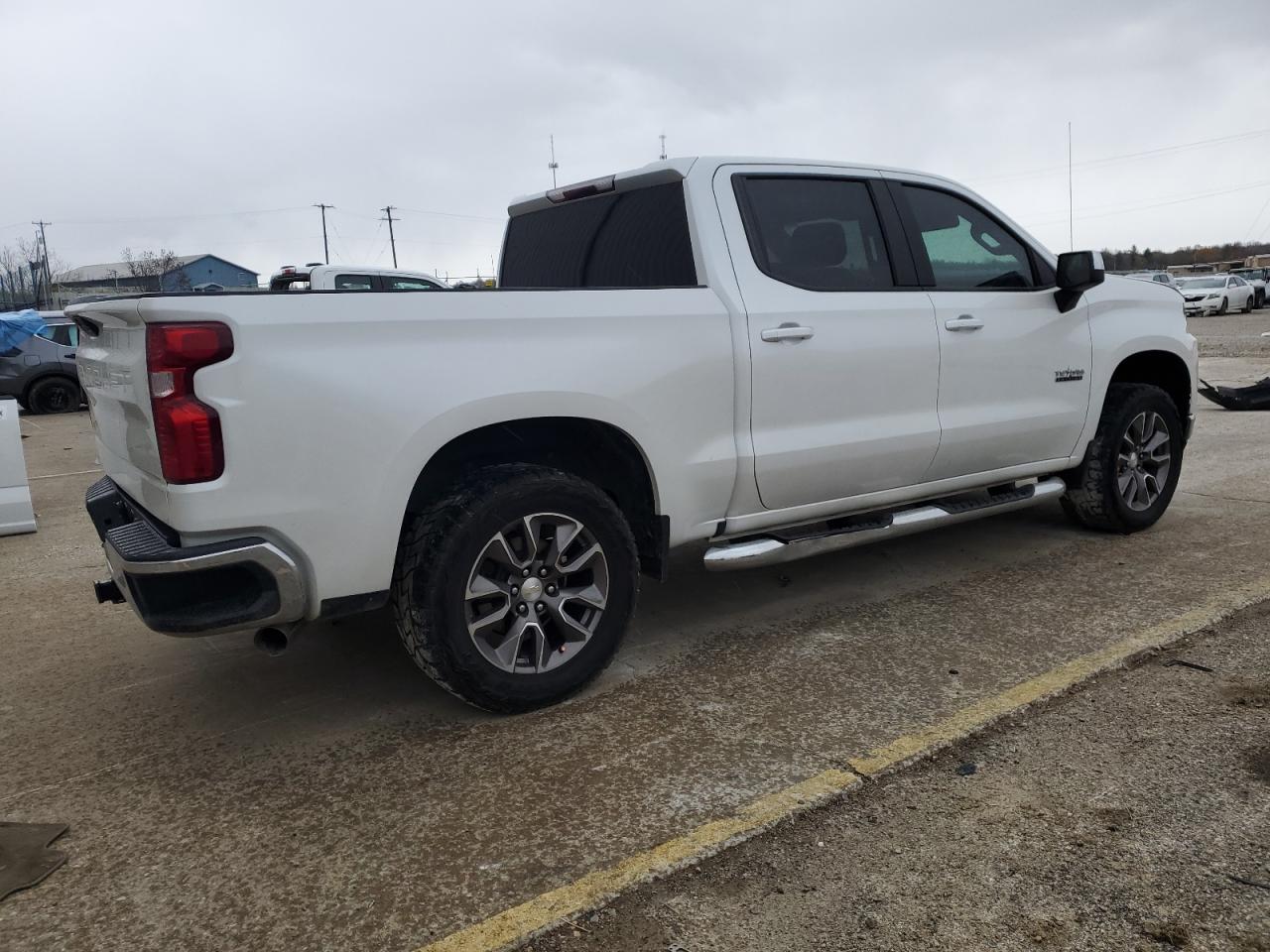 2020 Chevrolet Silverado - Image 3
