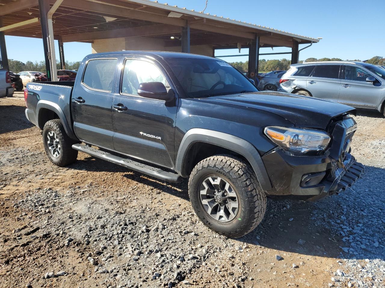 VIN 3TMCZ5AN5JM132583 2018 TOYOTA TACOMA no.4