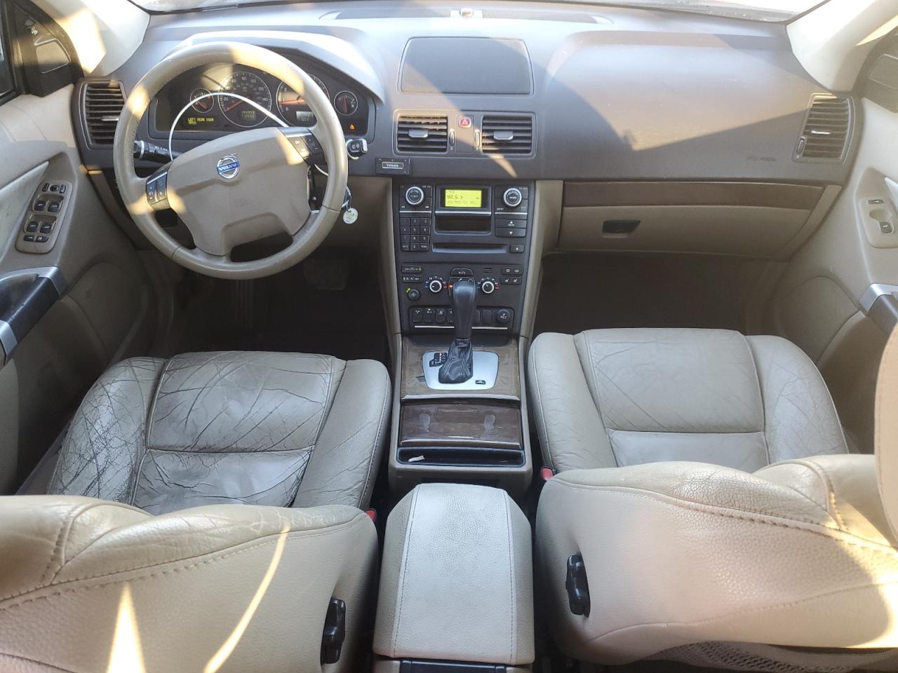 2010 Volvo XC90 - Image 8