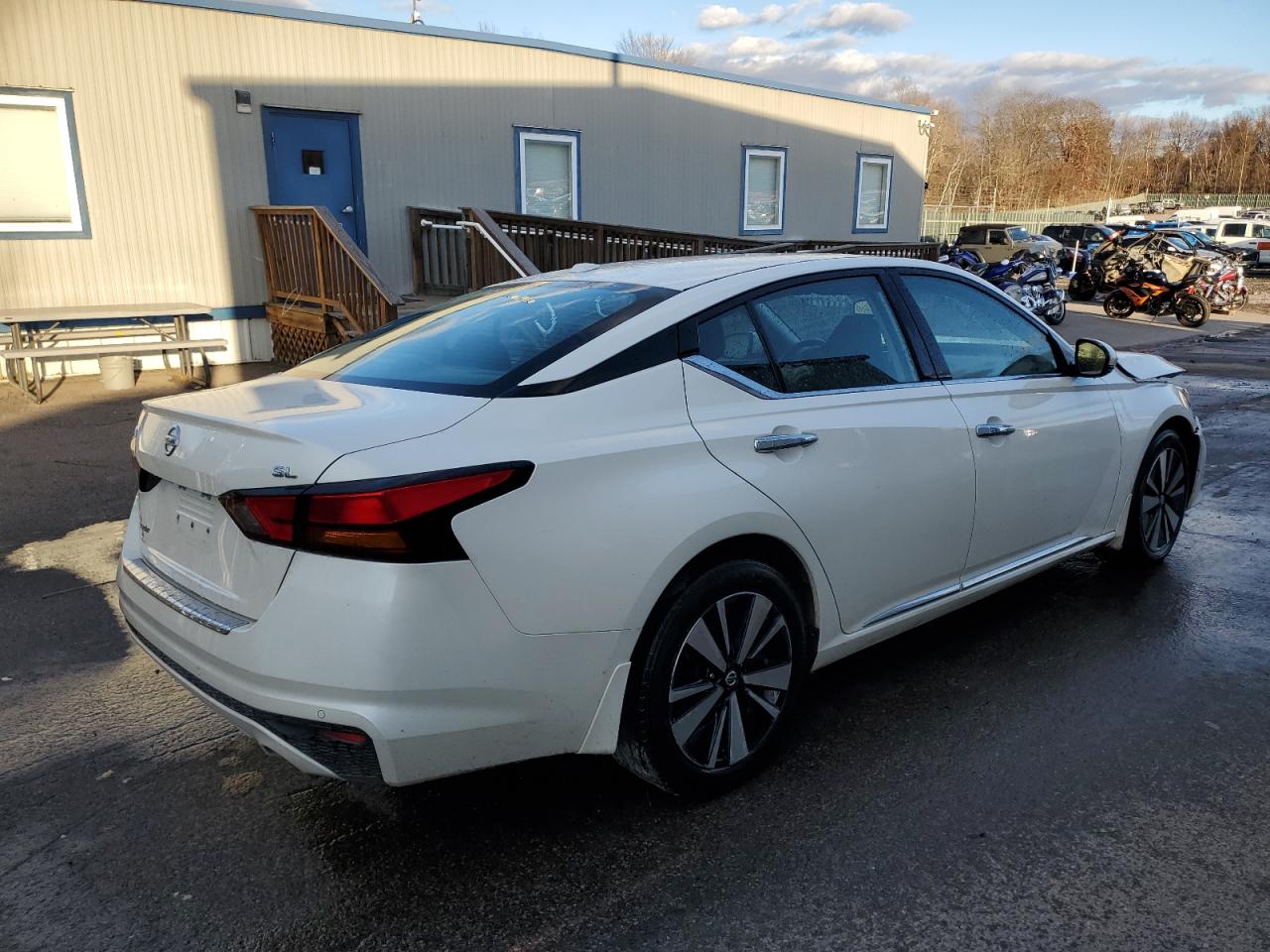 2020 Nissan Altima - Image 3
