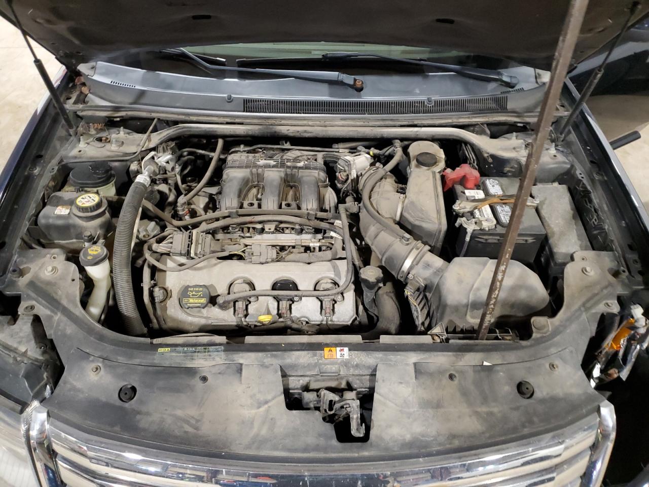 2009 Ford Taurus - Image 11