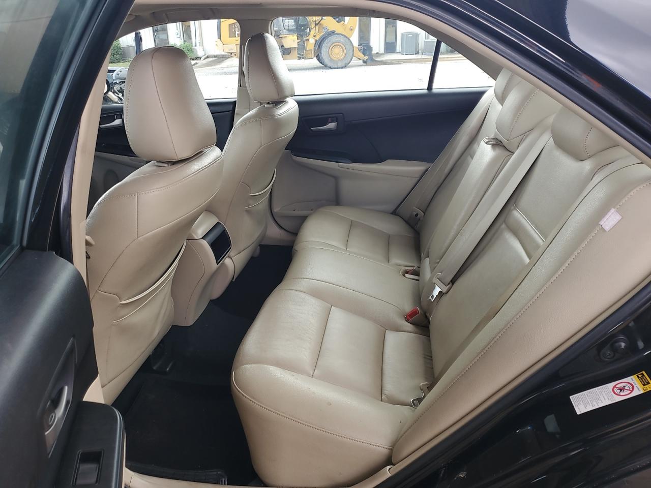 2014 Toyota Camry - Image 10