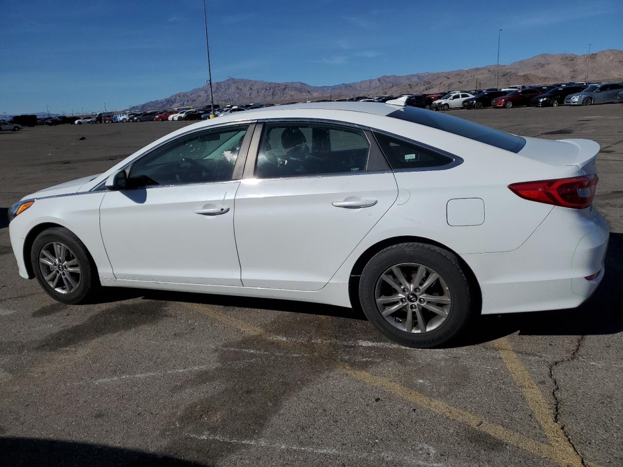 2017 Hyundai Sonata - Image 2