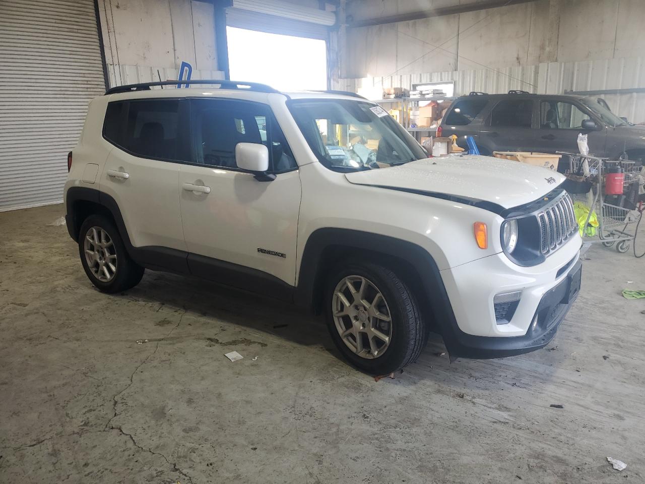 VIN ZACNJABB1LPL27672 2020 JEEP RENEGADE no.4