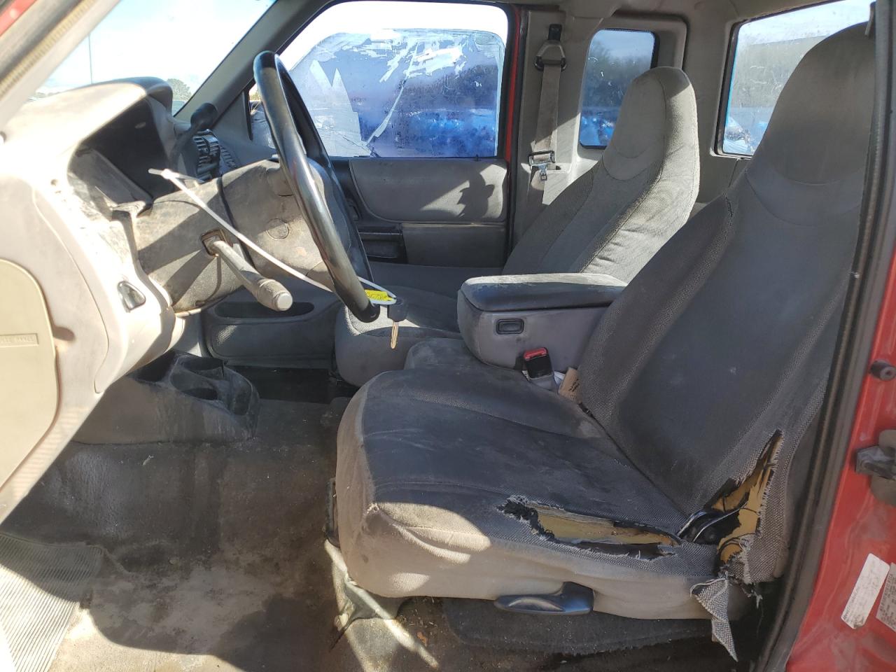 2000 Ford Ranger Super Cab VIN: 1FTYR14V7YPA87421 Lot: 82583554