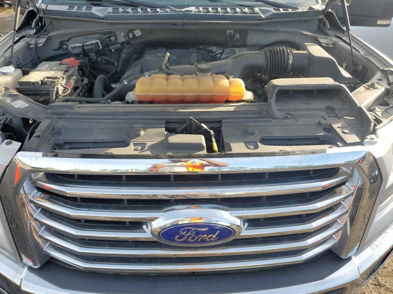 2015 Ford F-150 - Image 11