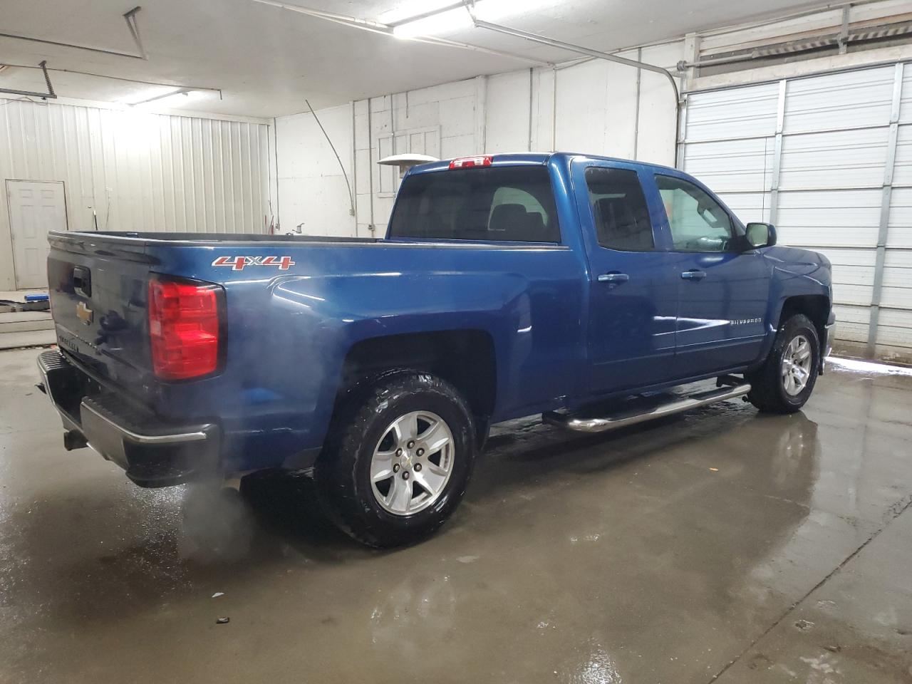2015 Chevrolet Silverado - Image 3