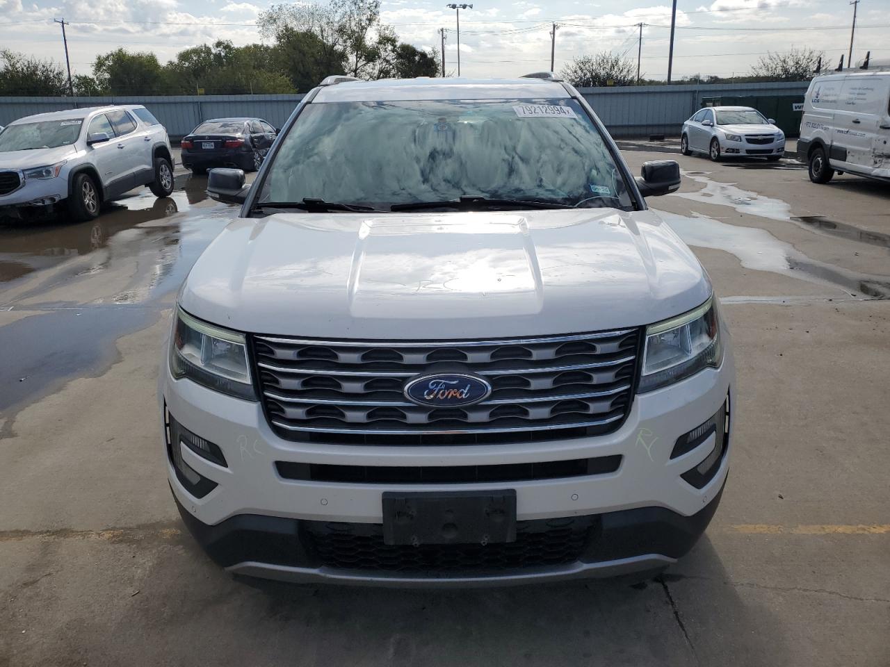2017 Ford Explorer - Image 5