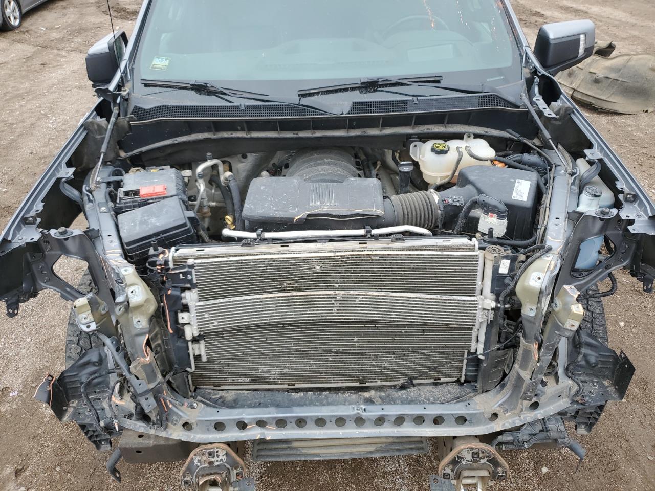 2019 Chevrolet Silverado - Image 11