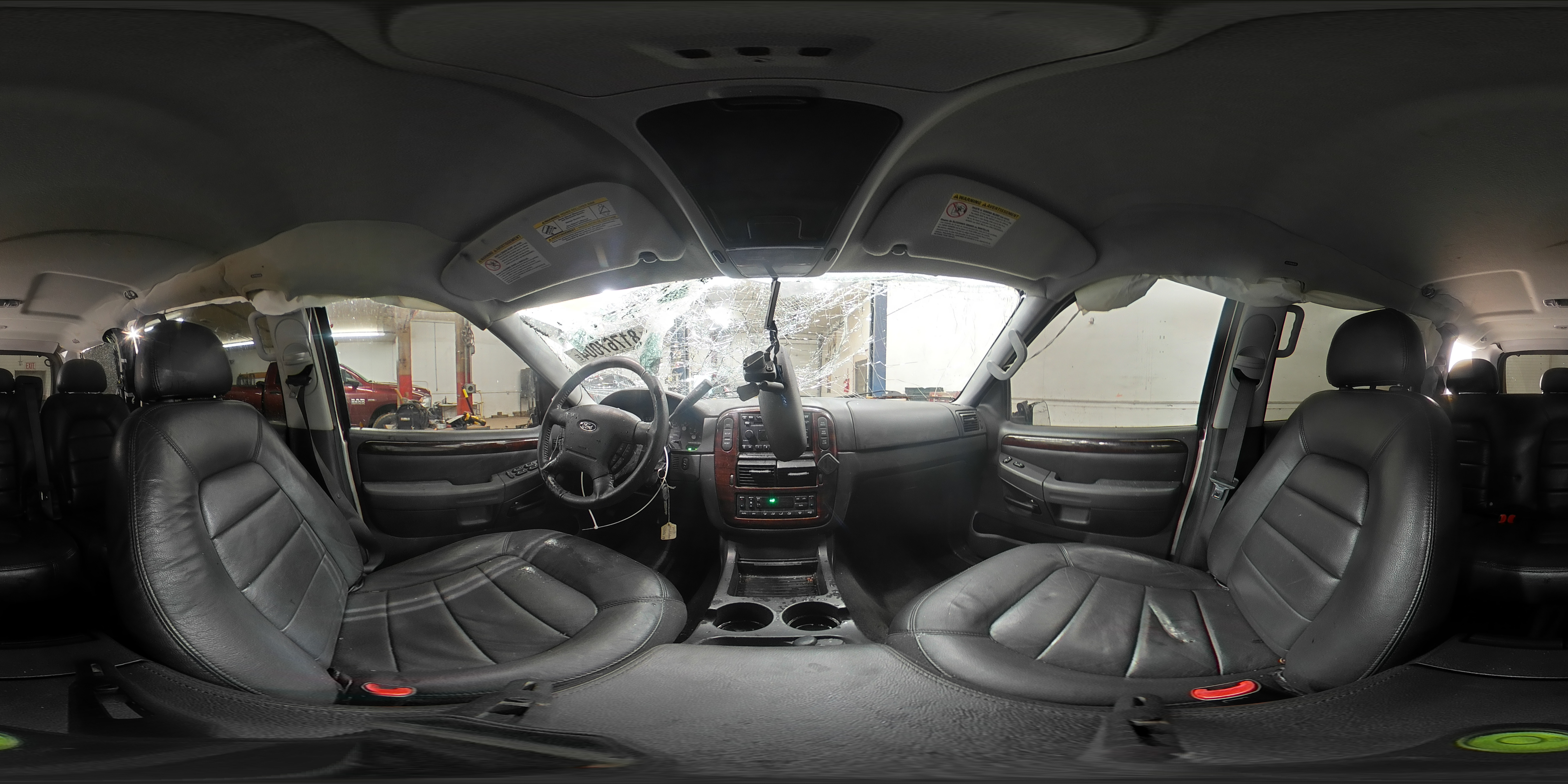 2004 Ford Explorer - Image 14