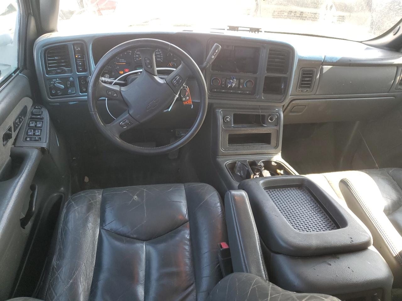 2003 Chevrolet Silverado - Image 8