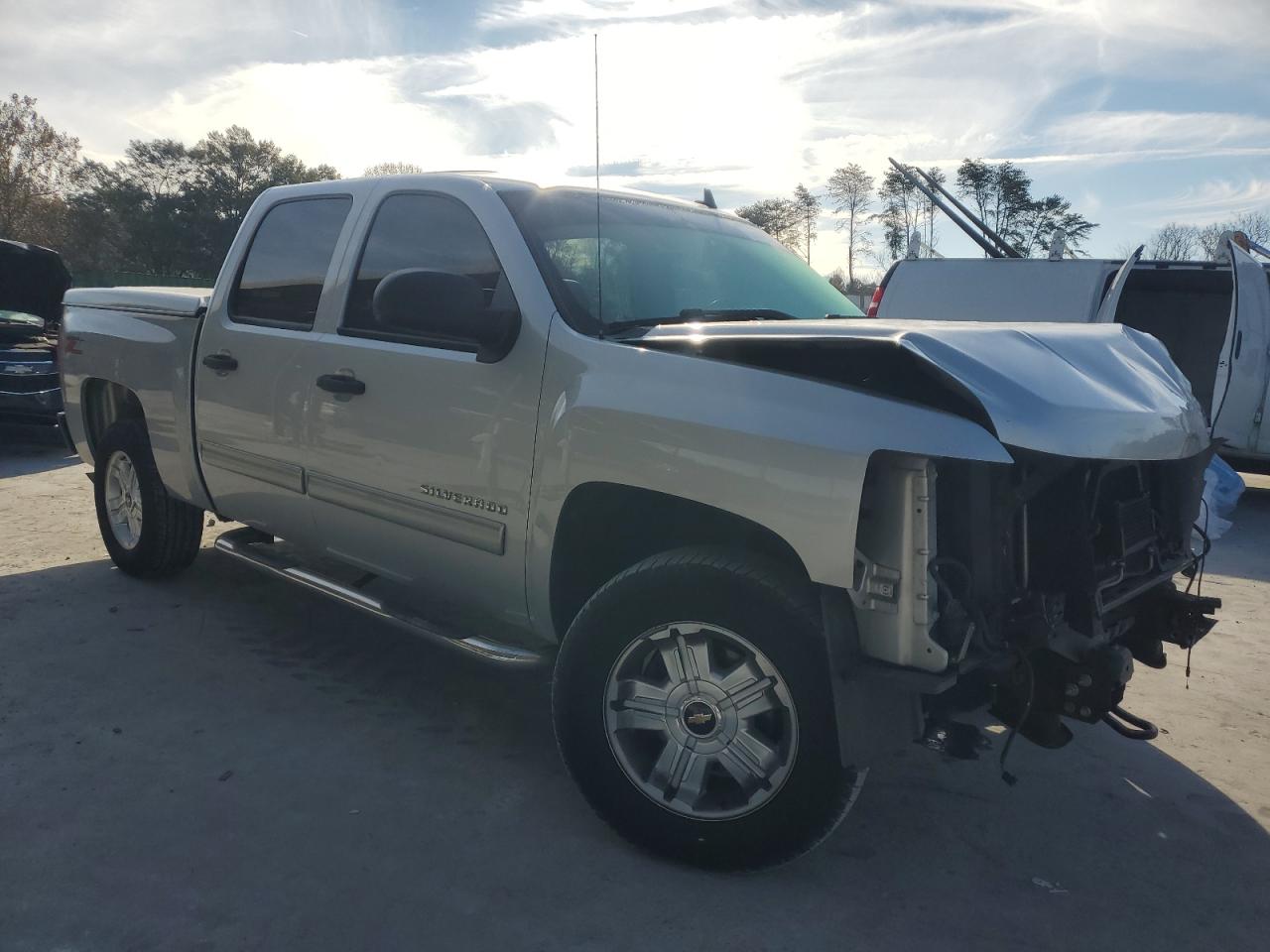 2011 Chevrolet Silverado - Image 4