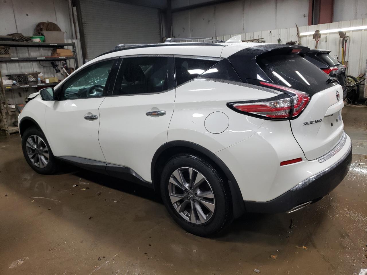 2018 Nissan Murano - Image 2