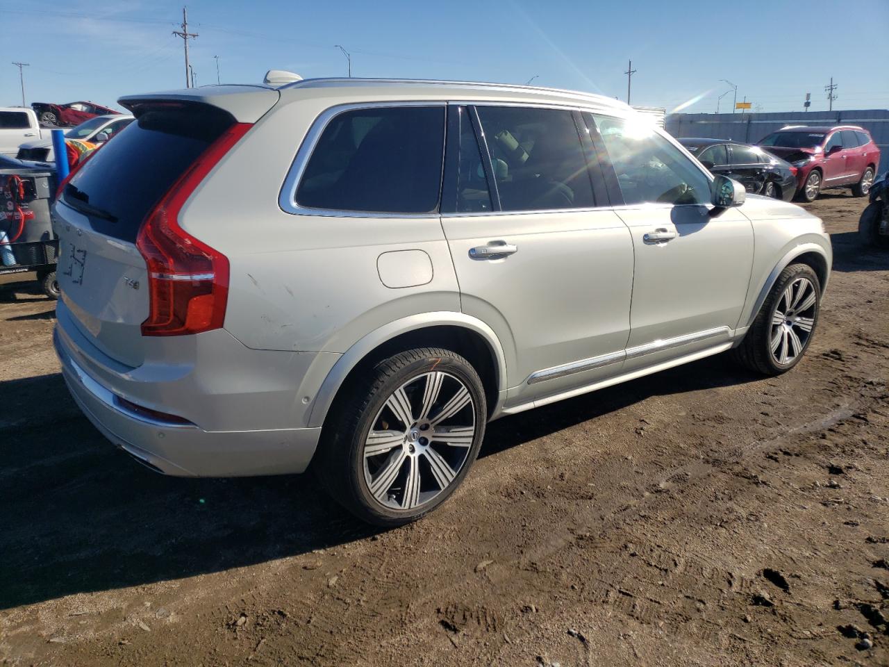 2021 Volvo XC90 - Image 3