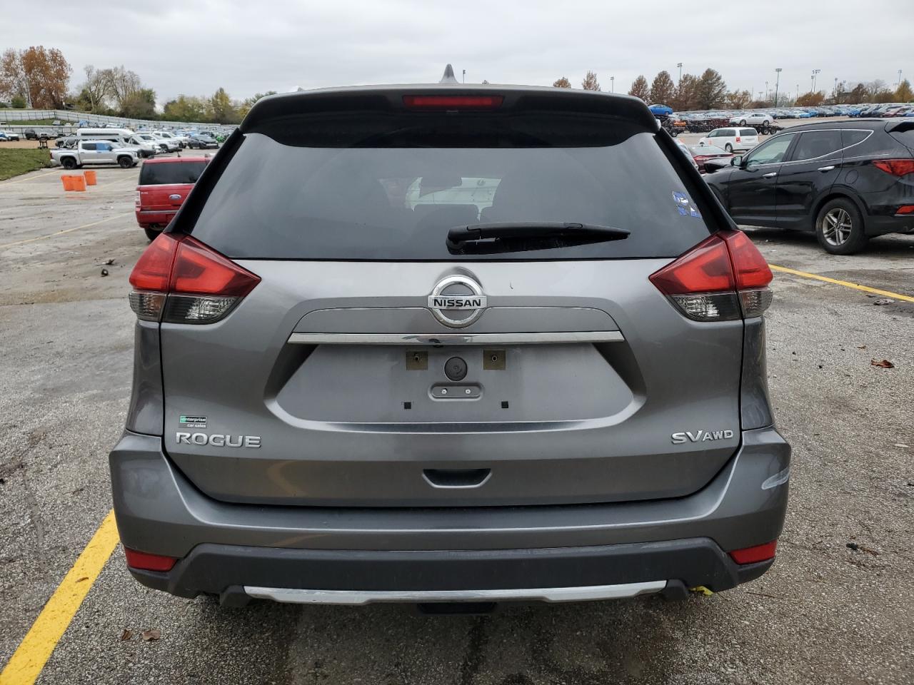 2017 Nissan Rogue - Image 6