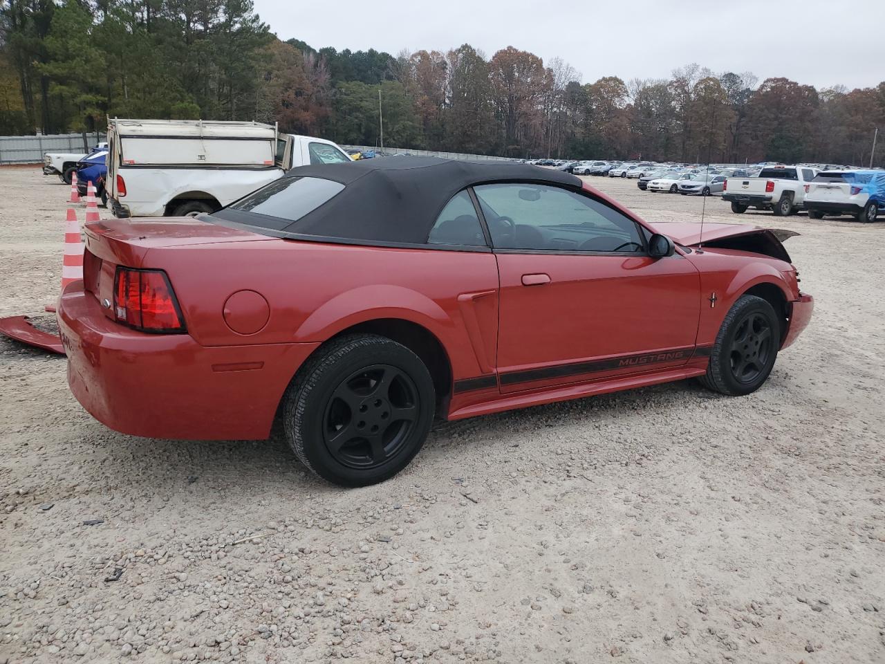 2002 Ford Mustang - Image 3