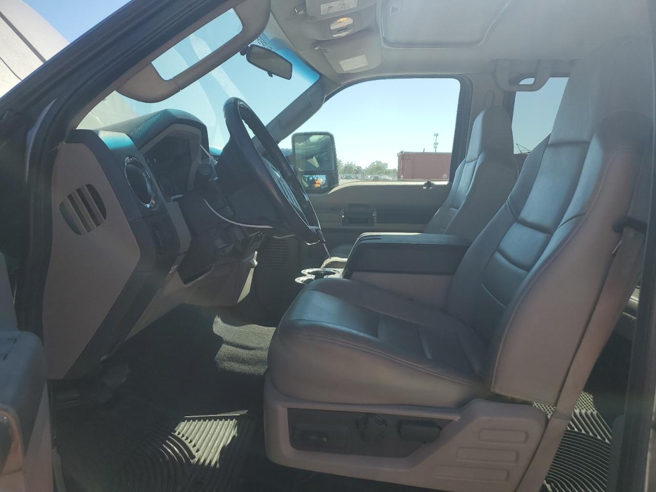 2008 Ford F250 - Image 7