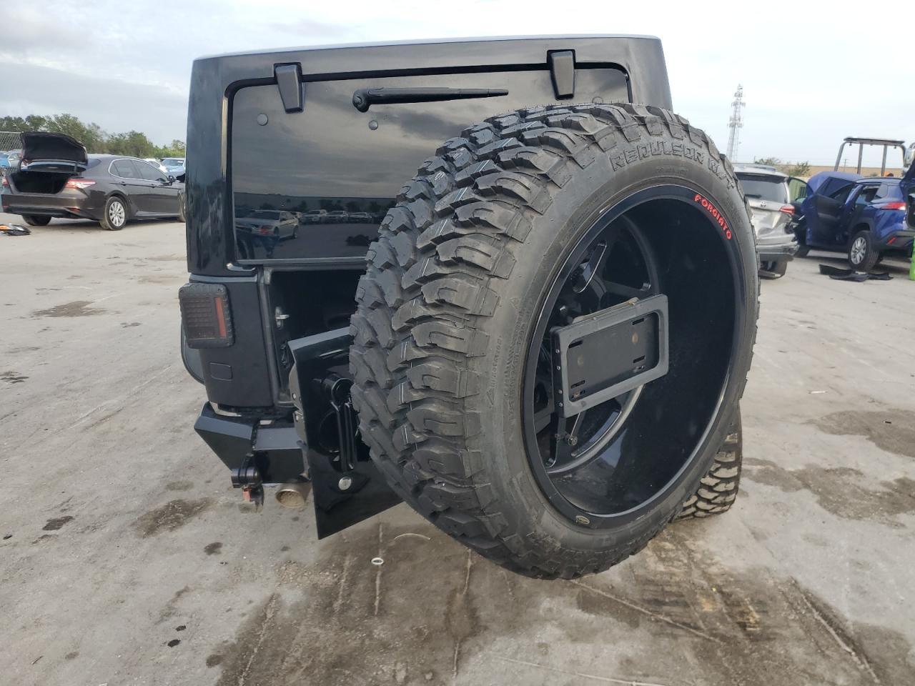 VIN 1C4HJWEG5HL661042 2017 JEEP WRANGLER no.6