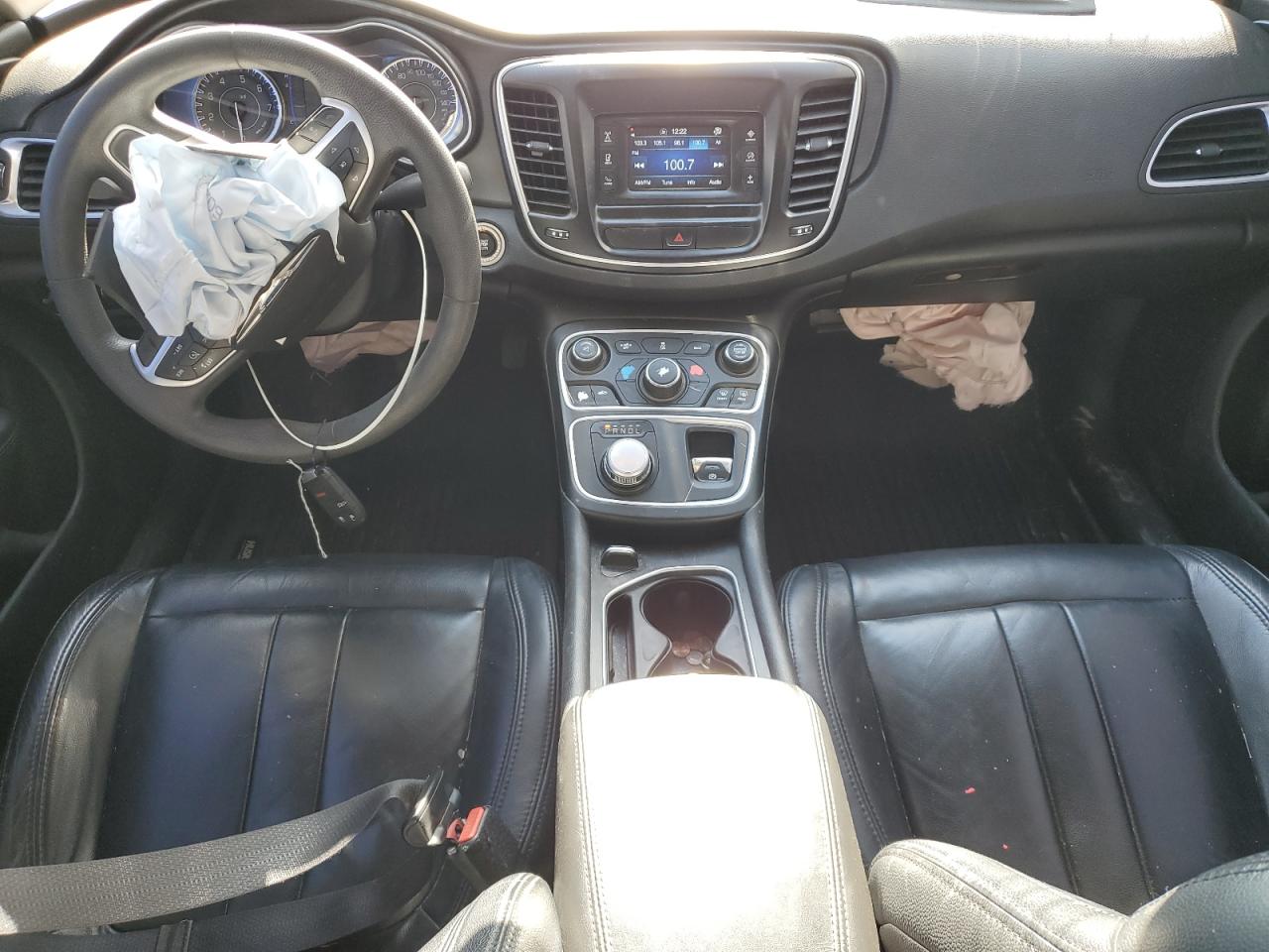 2015 Chrysler 200 - Image 8