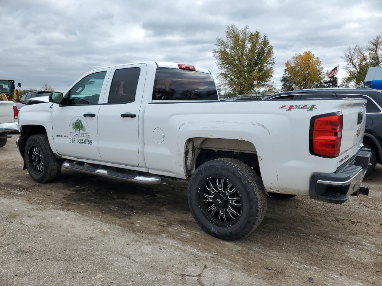 2015 Chevrolet Silverado - Image 2
