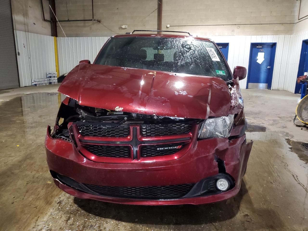 2018 Dodge Caravan - Image 5