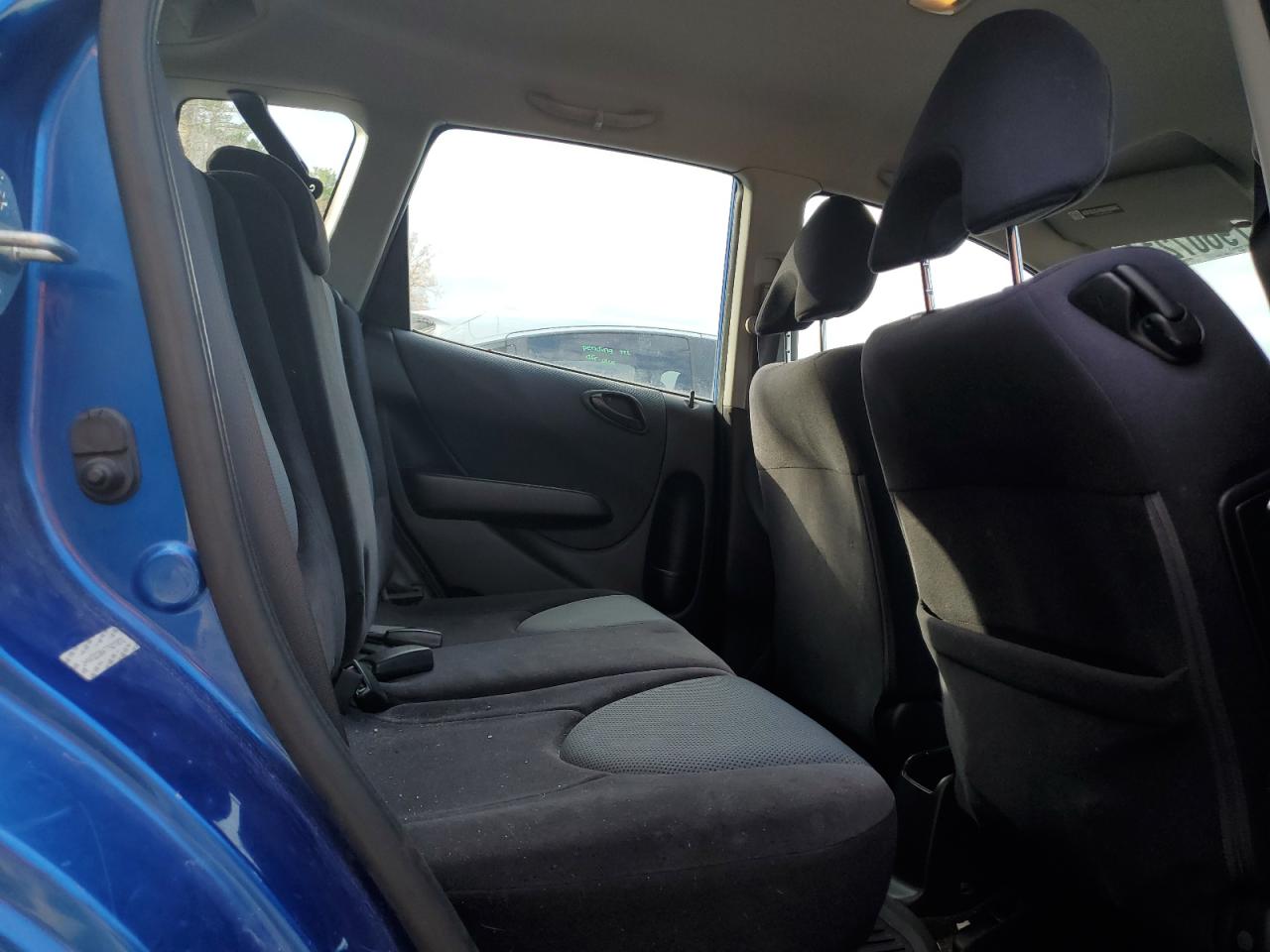 2007 Honda Fit - Image 10