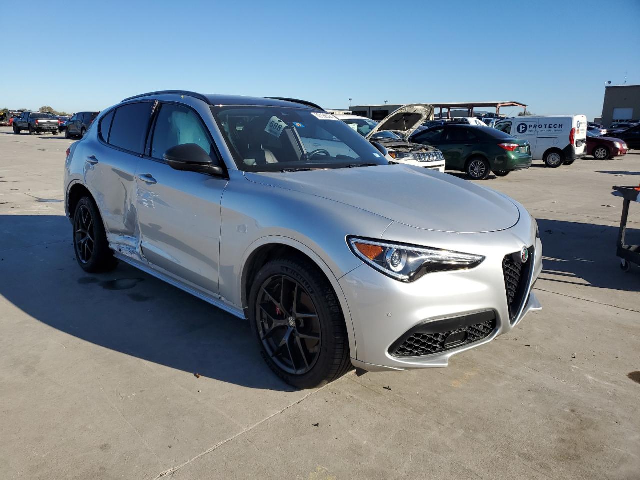 VIN ZASPAKBN9L7C74297 2020 ALFA ROMEO STELVIO no.4