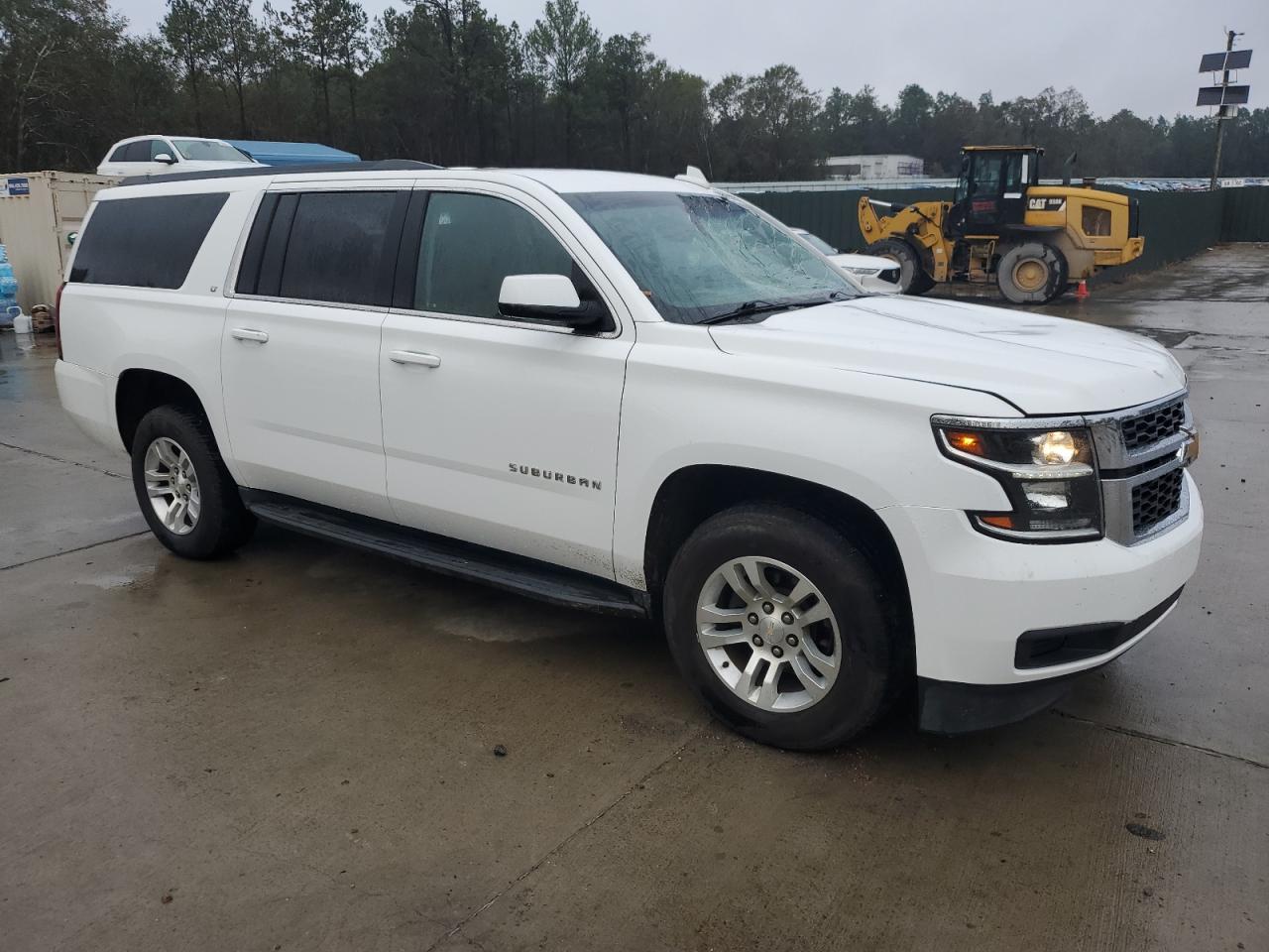 2019 Chevrolet Suburban - Image 4