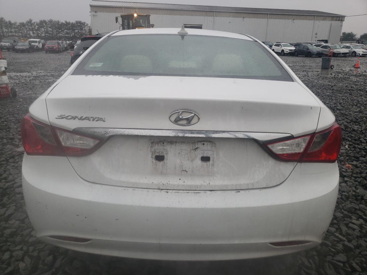 2013 Hyundai Sonata - Image 6