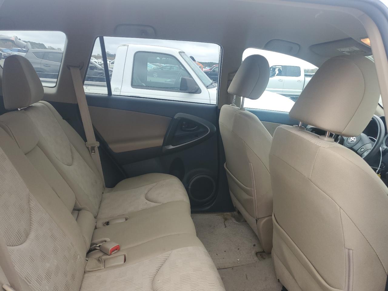 2012 Toyota RAV 4 - Image 10