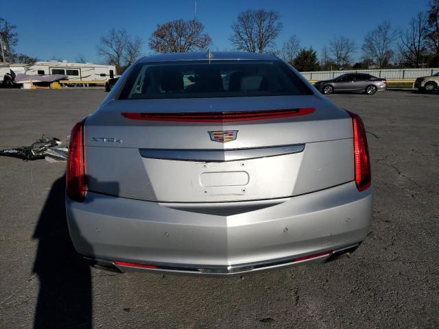 Sedans CADILLAC XTS 2016 Srebrny