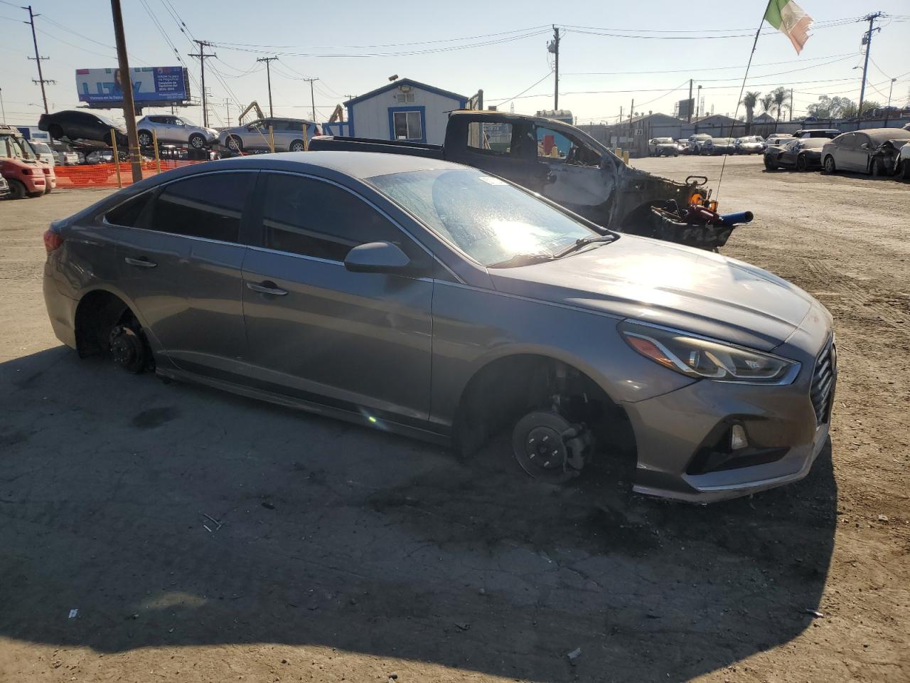 2018 Hyundai Sonata - Image 4