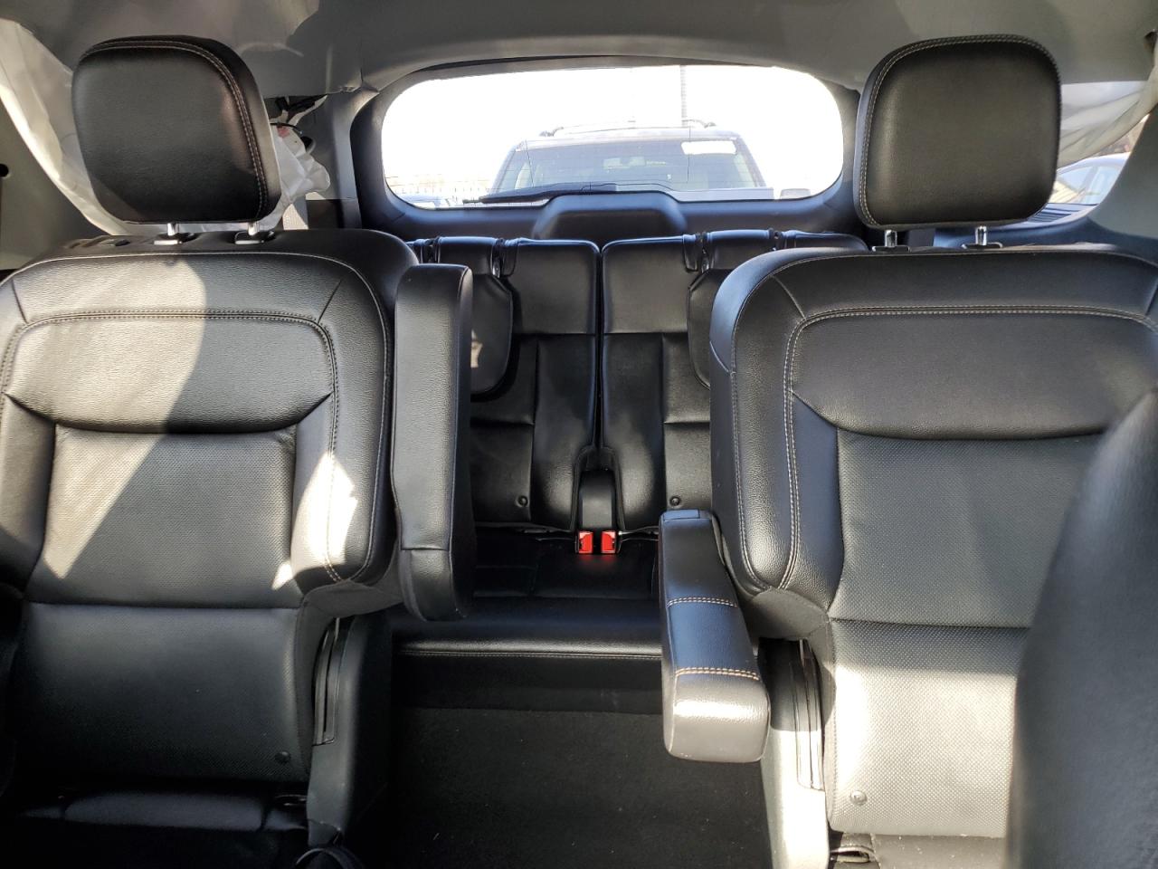 2021 Ford Explorer - Image 10