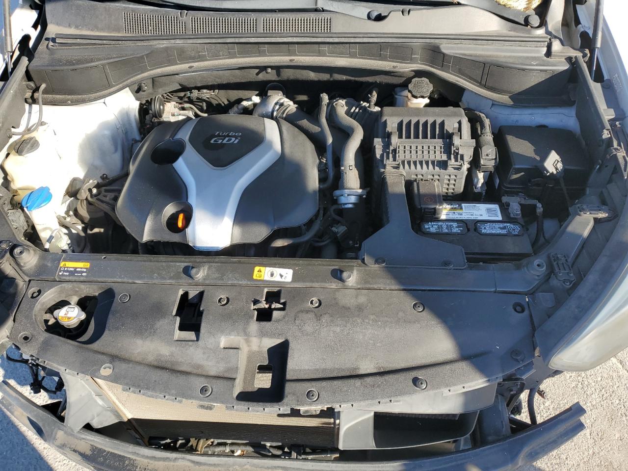 2014 Hyundai Santa Fe - Image 13