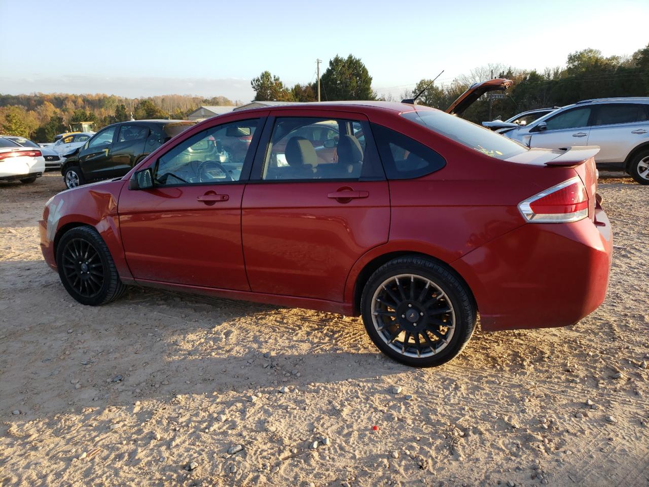 2010 Ford Focus - Image 2