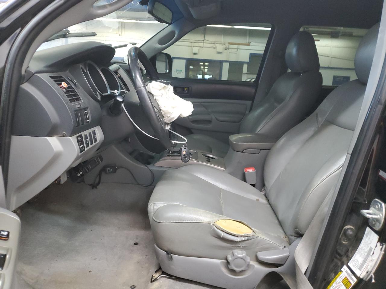 2011 Toyota Tacoma - Image 7