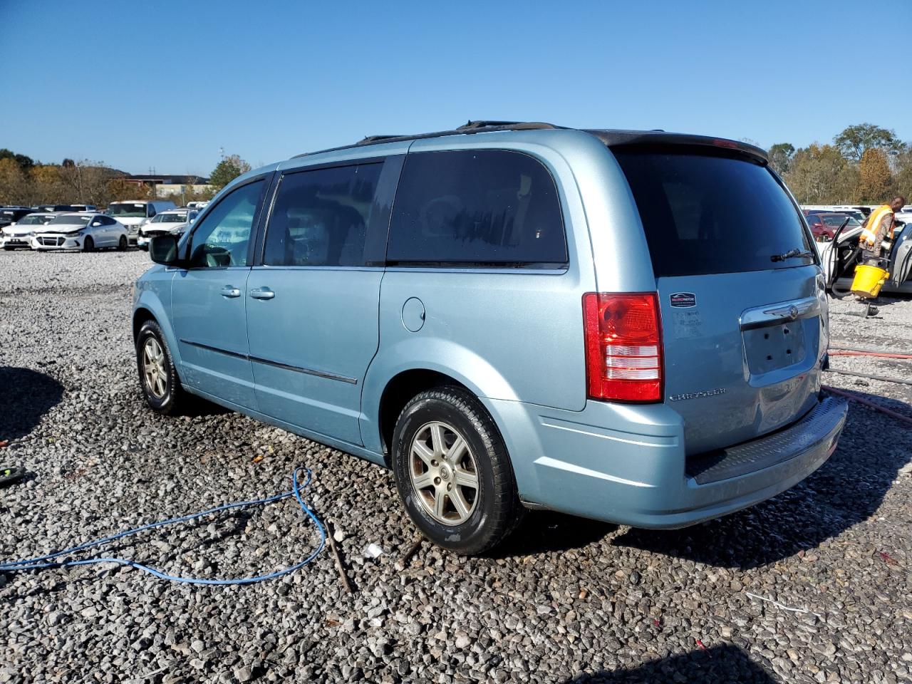 2010 Chrysler Town & Country - Image 2