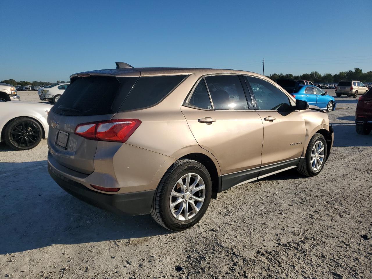 2019 Chevrolet Equinox - Image 3