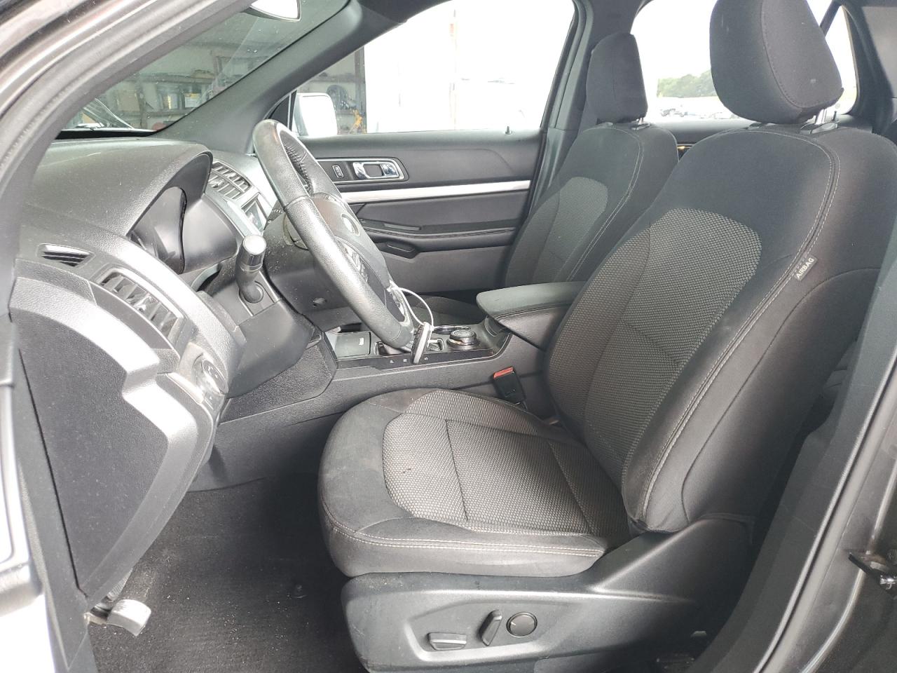 2019 Ford Explorer - Image 7
