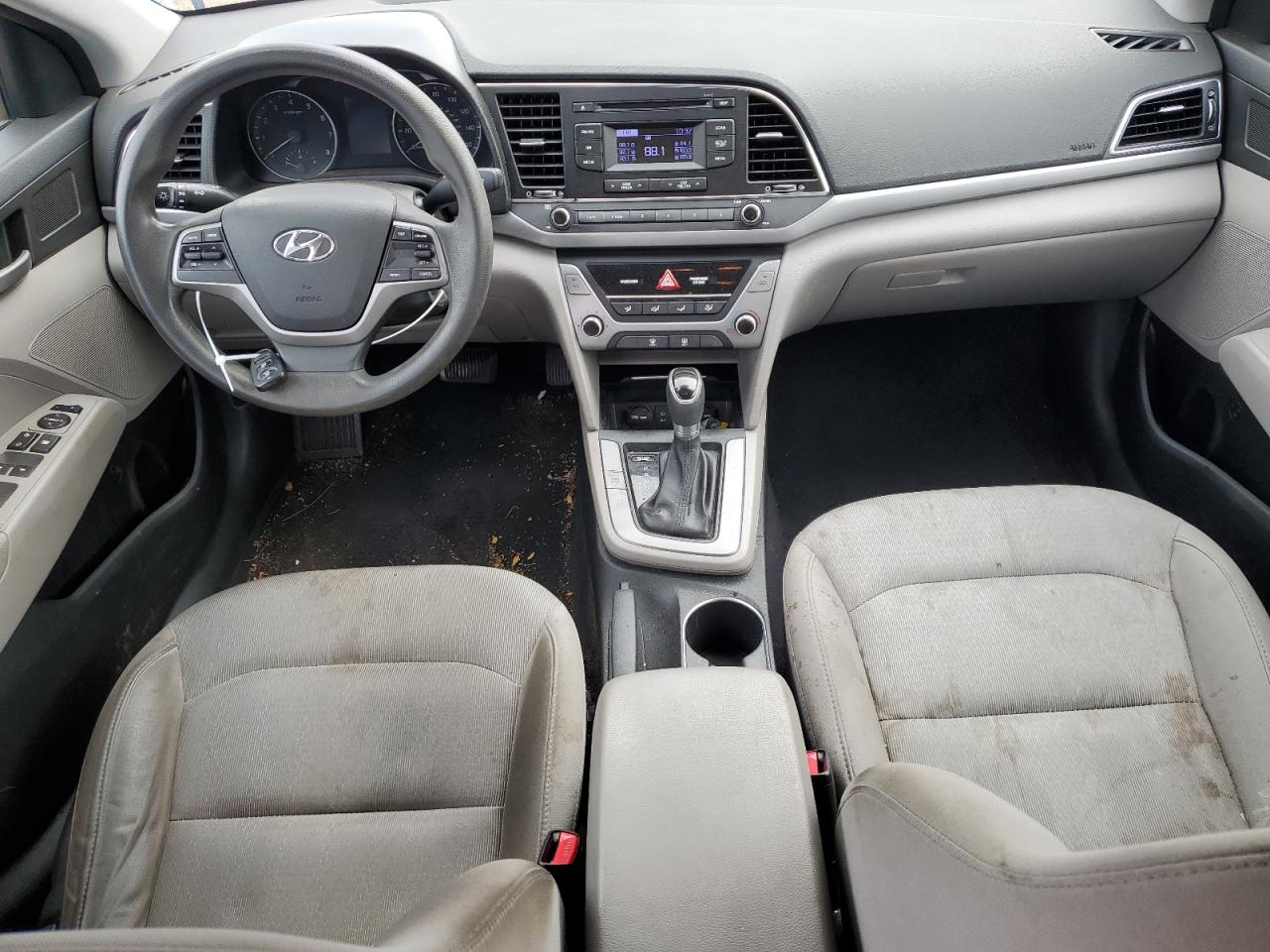 2017 Hyundai Elantra - Image 8