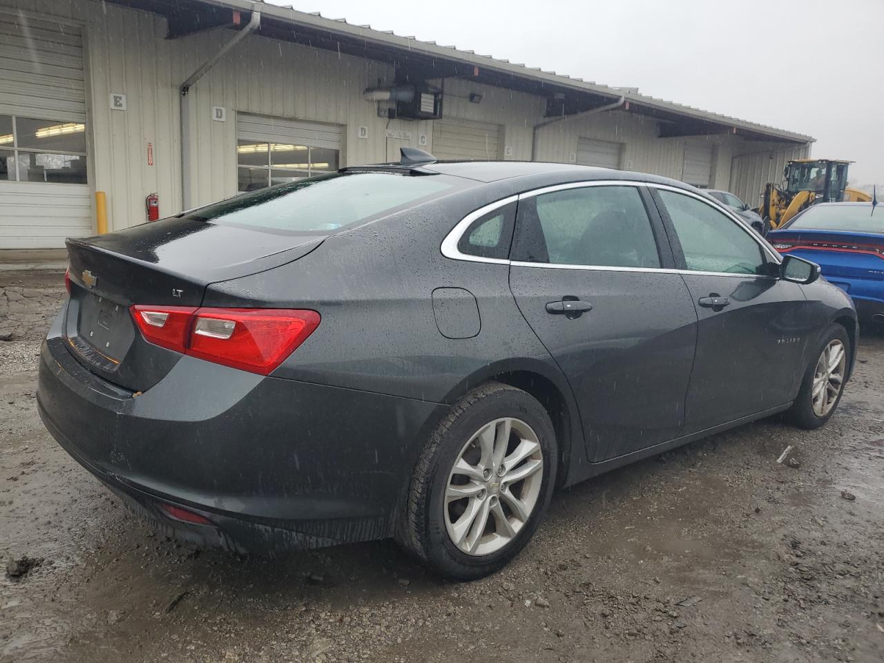 2016 Chevrolet Malibu - Image 3
